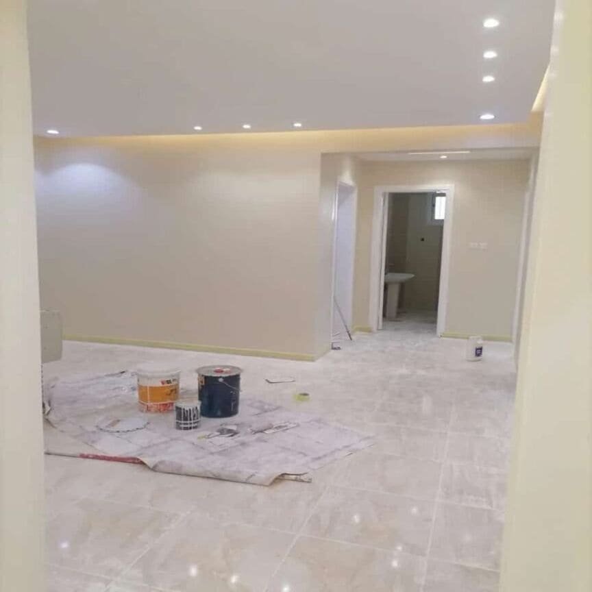 عامل دهانات بالرياض